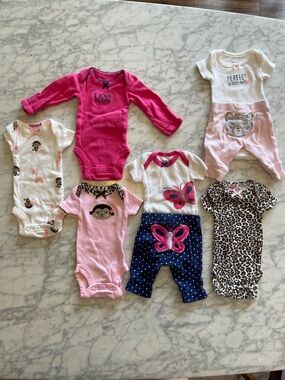 PREEMIE size: Assorted Baby Girls One-Piece Bodysuit Set in Pink and White